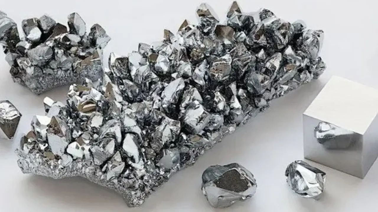 سعر الفضة في مصر يتراجع بنسبة ملموسة اليوم الاثنين 1 ديسمبر 2025